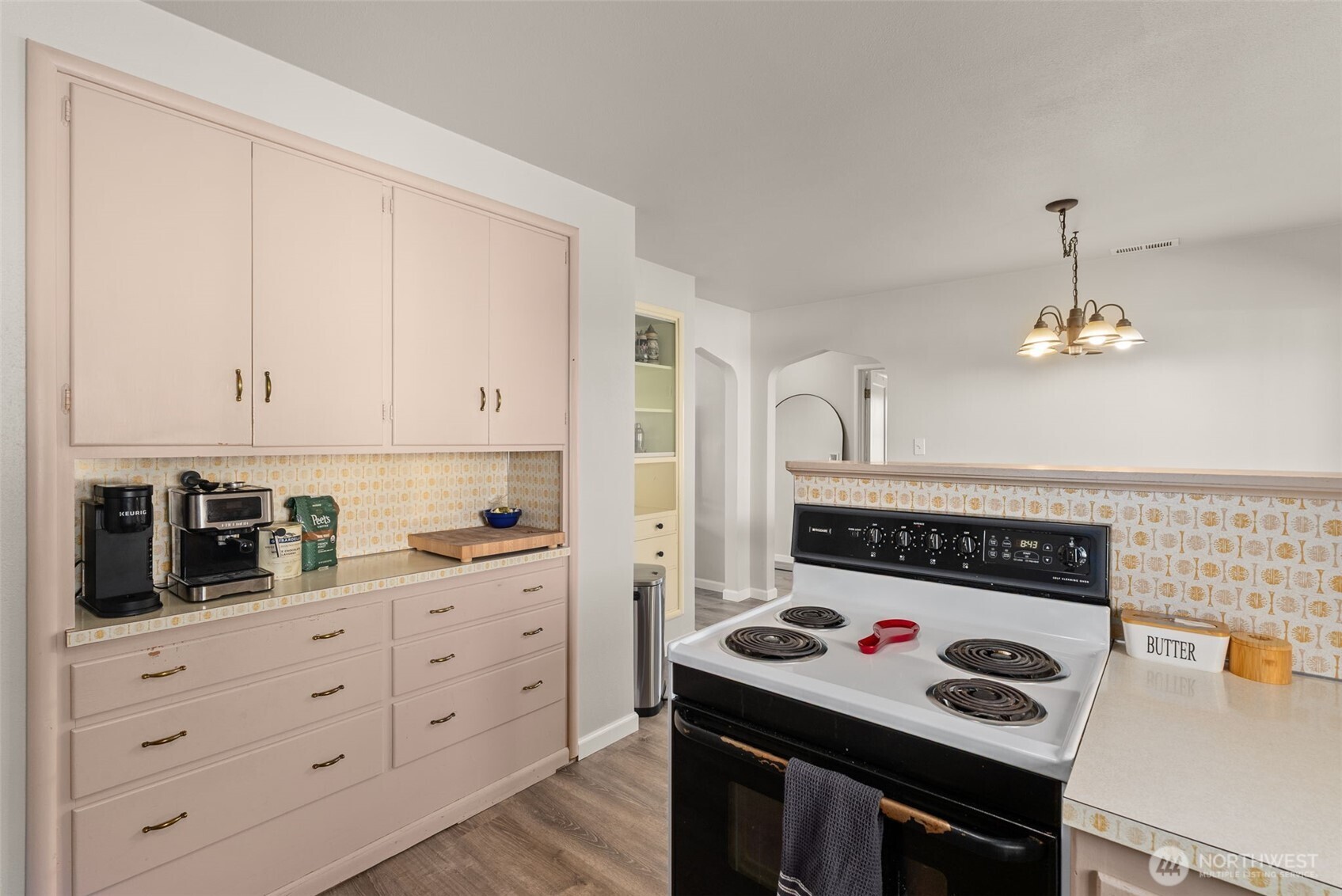 1013 Eshom Road Property Photo 11