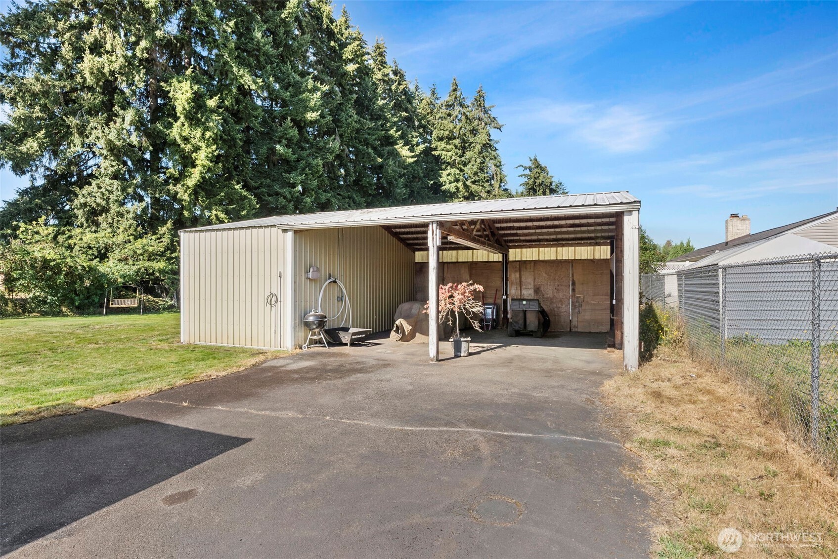 1013 Eshom Road Property Photo 30