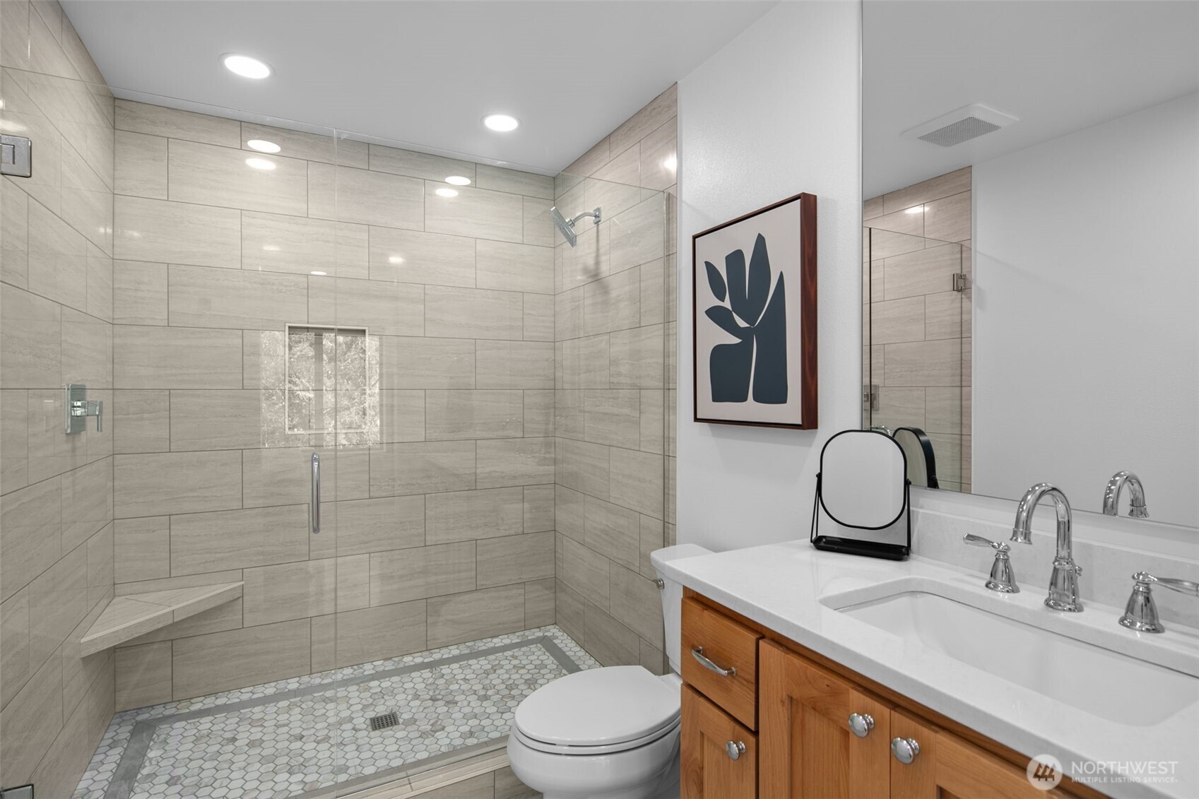 365 W Beach Drive Property Photo 18