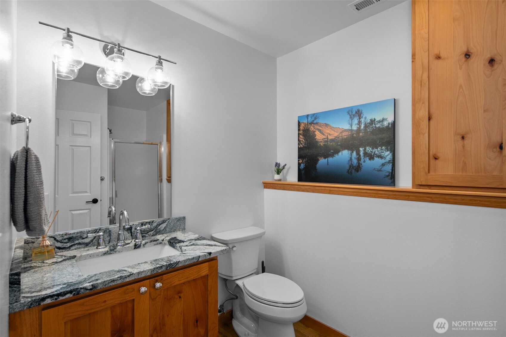 365 W Beach Drive Property Photo 28