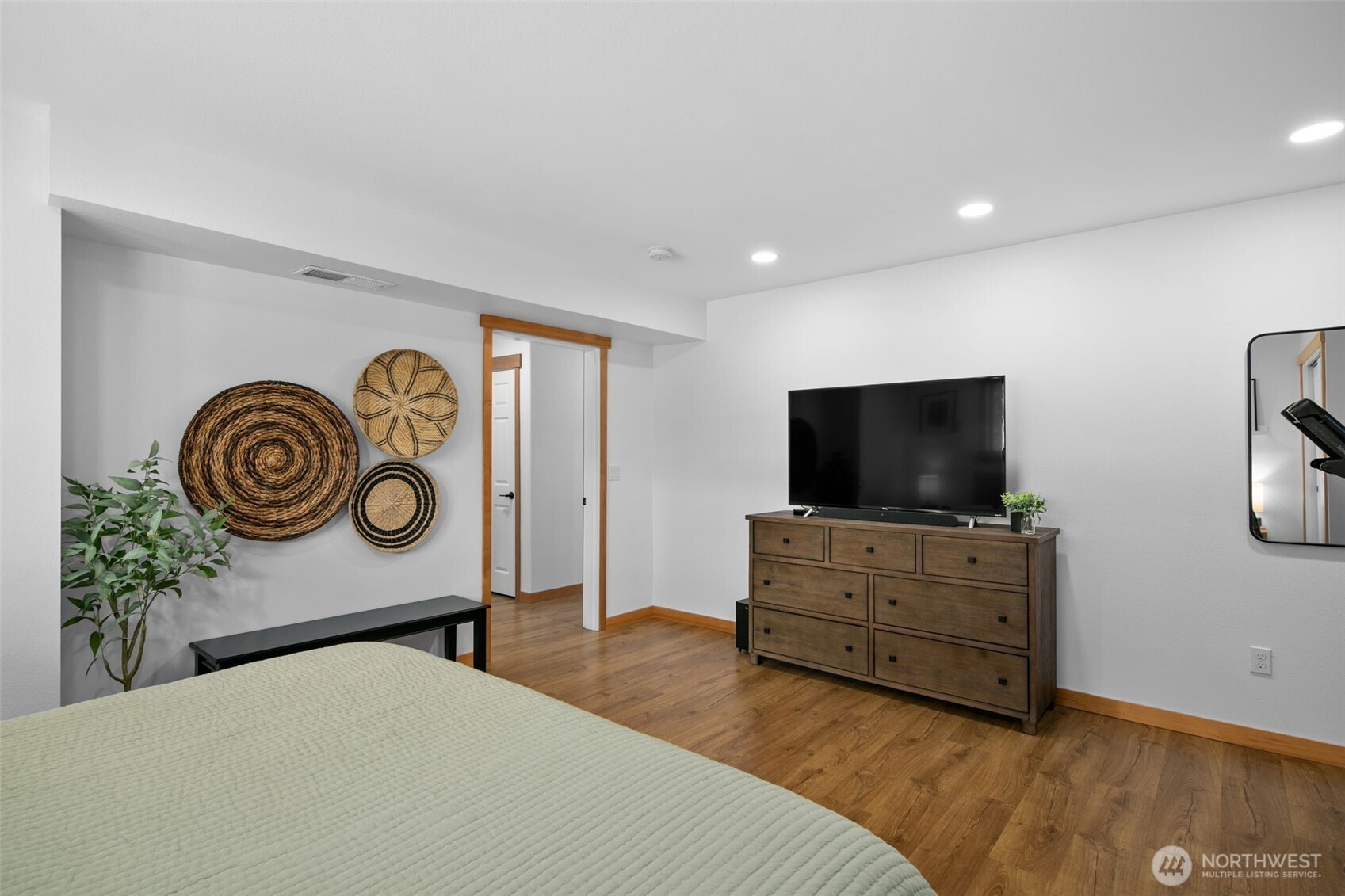 365 W Beach Drive Property Photo 30