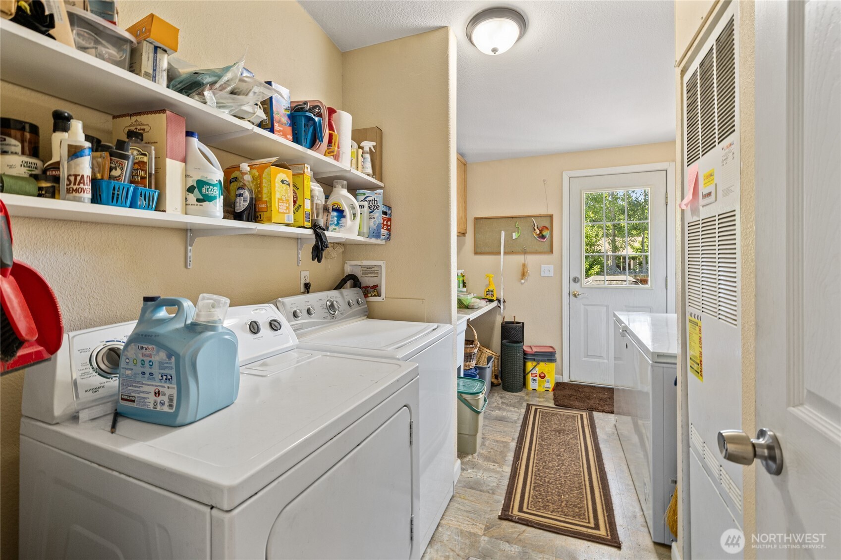 813 1/2 Broadway Avenue Property Photo 24