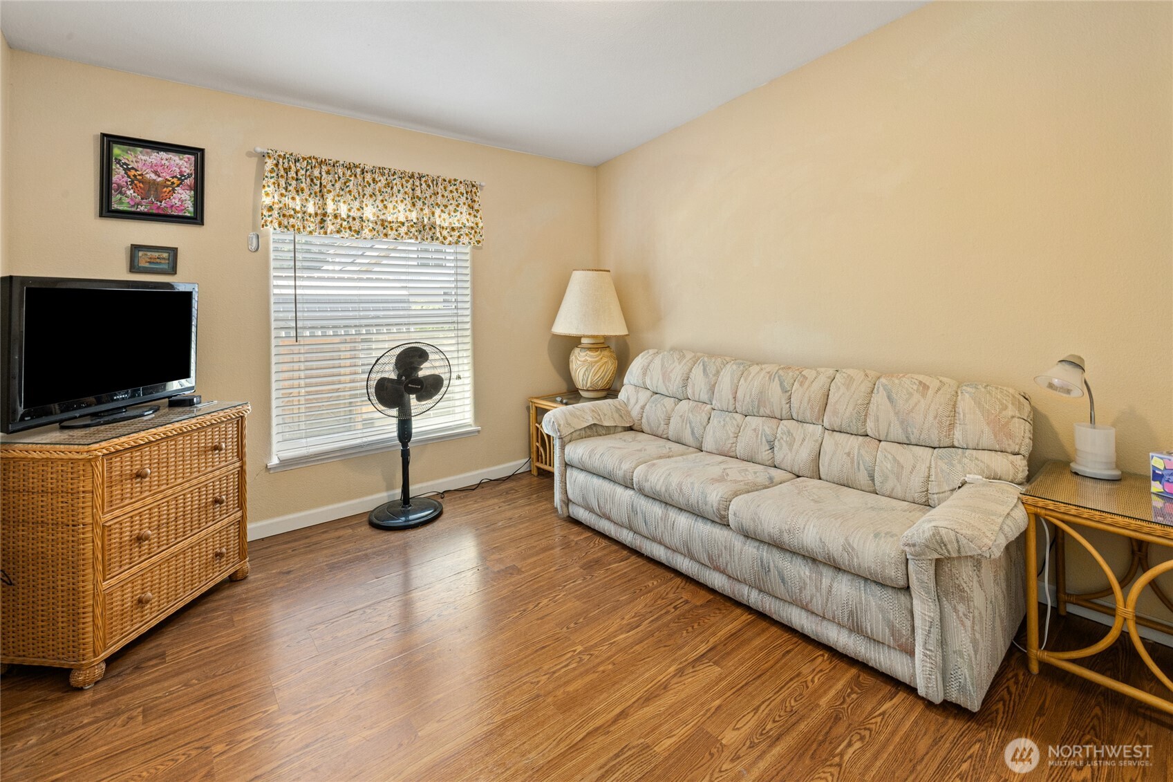 813 1/2 Broadway Avenue Property Photo 26