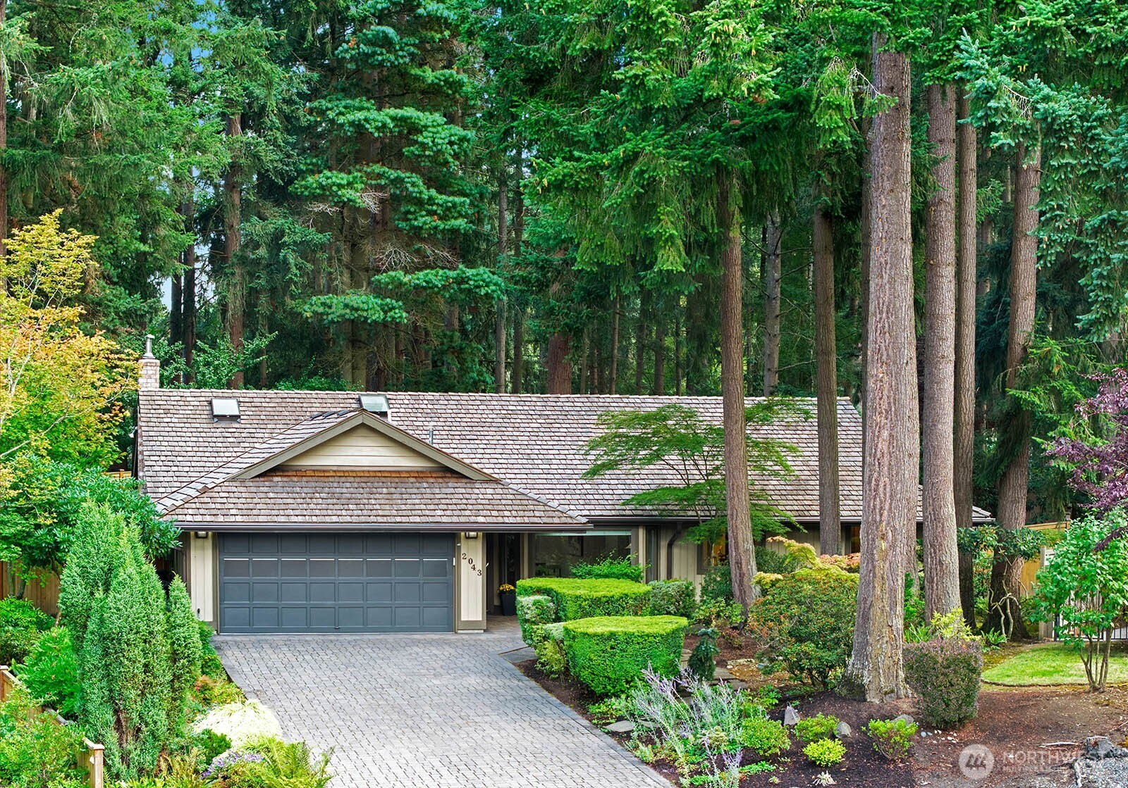 2043 215th Place Property Photo 1
