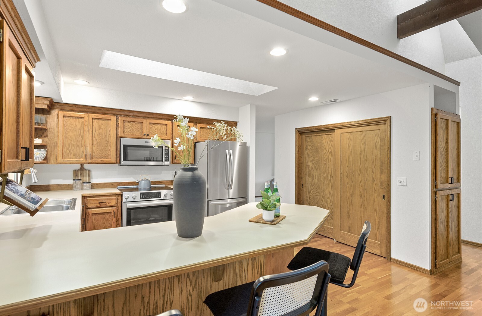 2043 215th Place Property Photo 12
