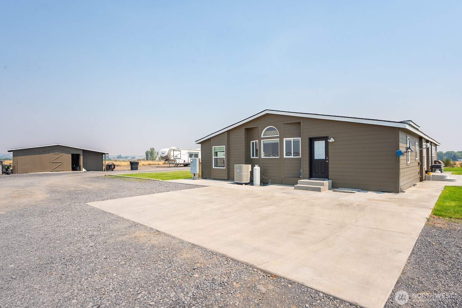 8379 Road 10 Property Photo 2