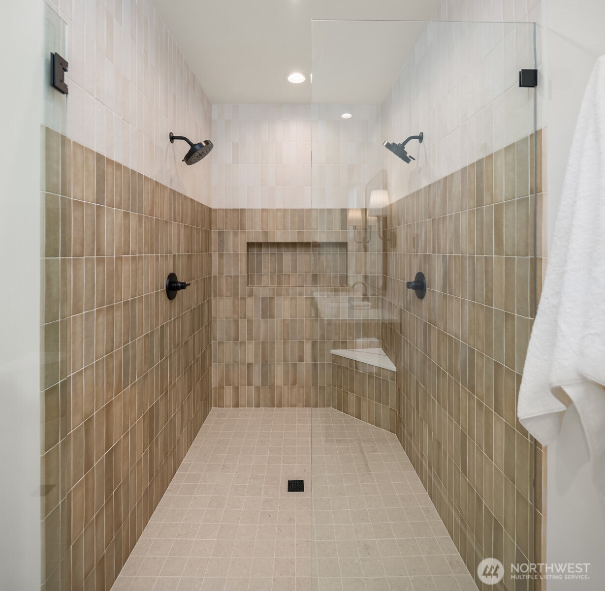 326 157th Avenue Property Photo 21
