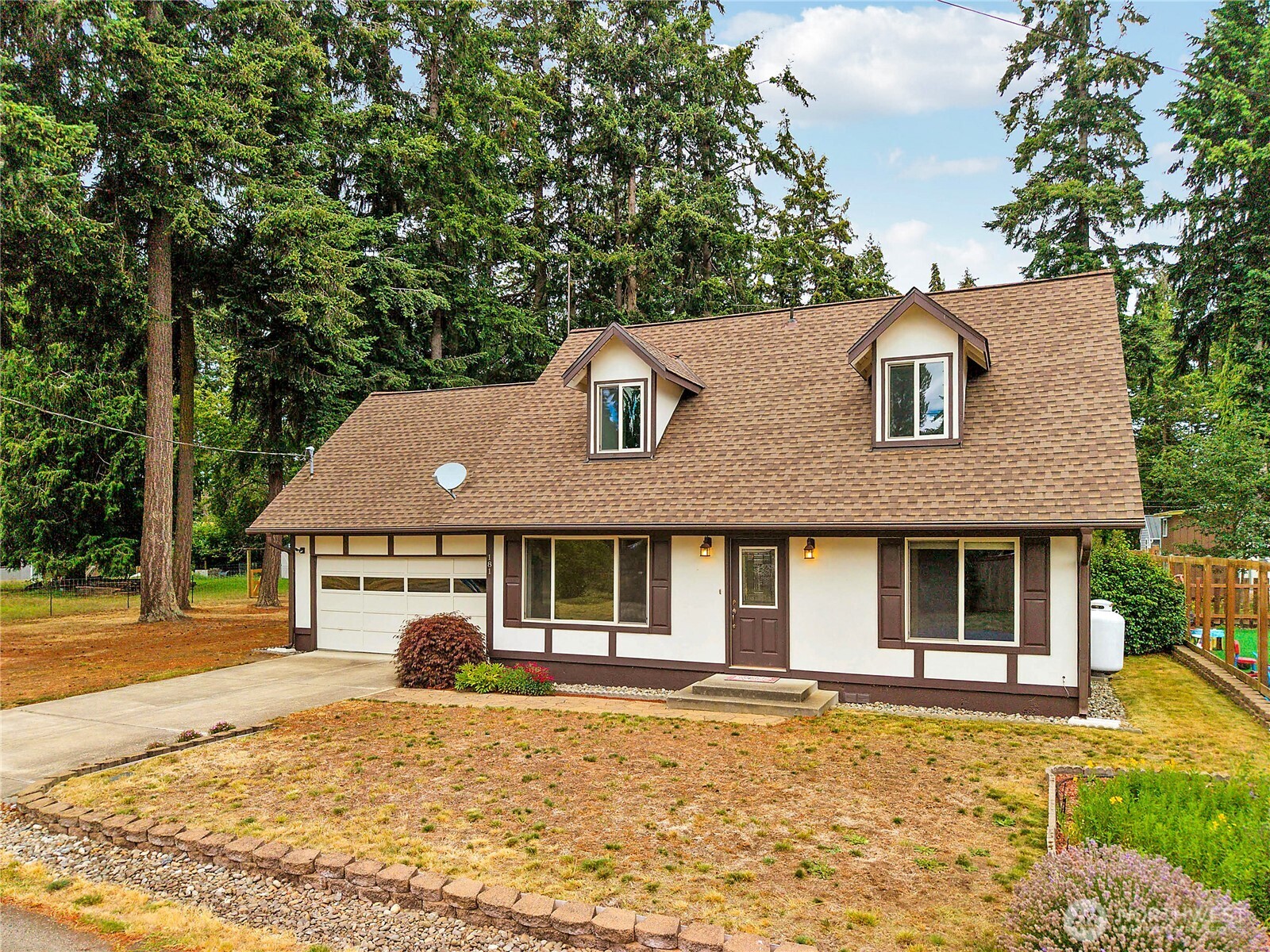 181 Hayden Street Property Photo 1