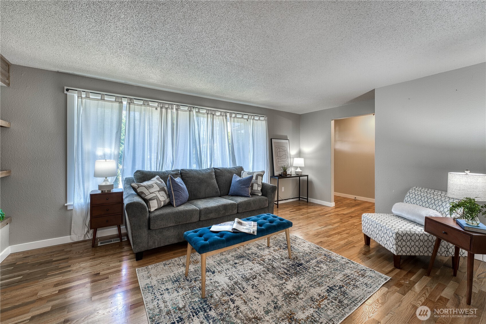 20404 95th Avenue Property Photo 4