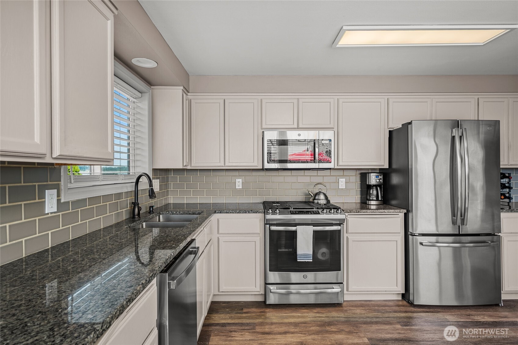 4045 Saltspring Drive Property Photo 14