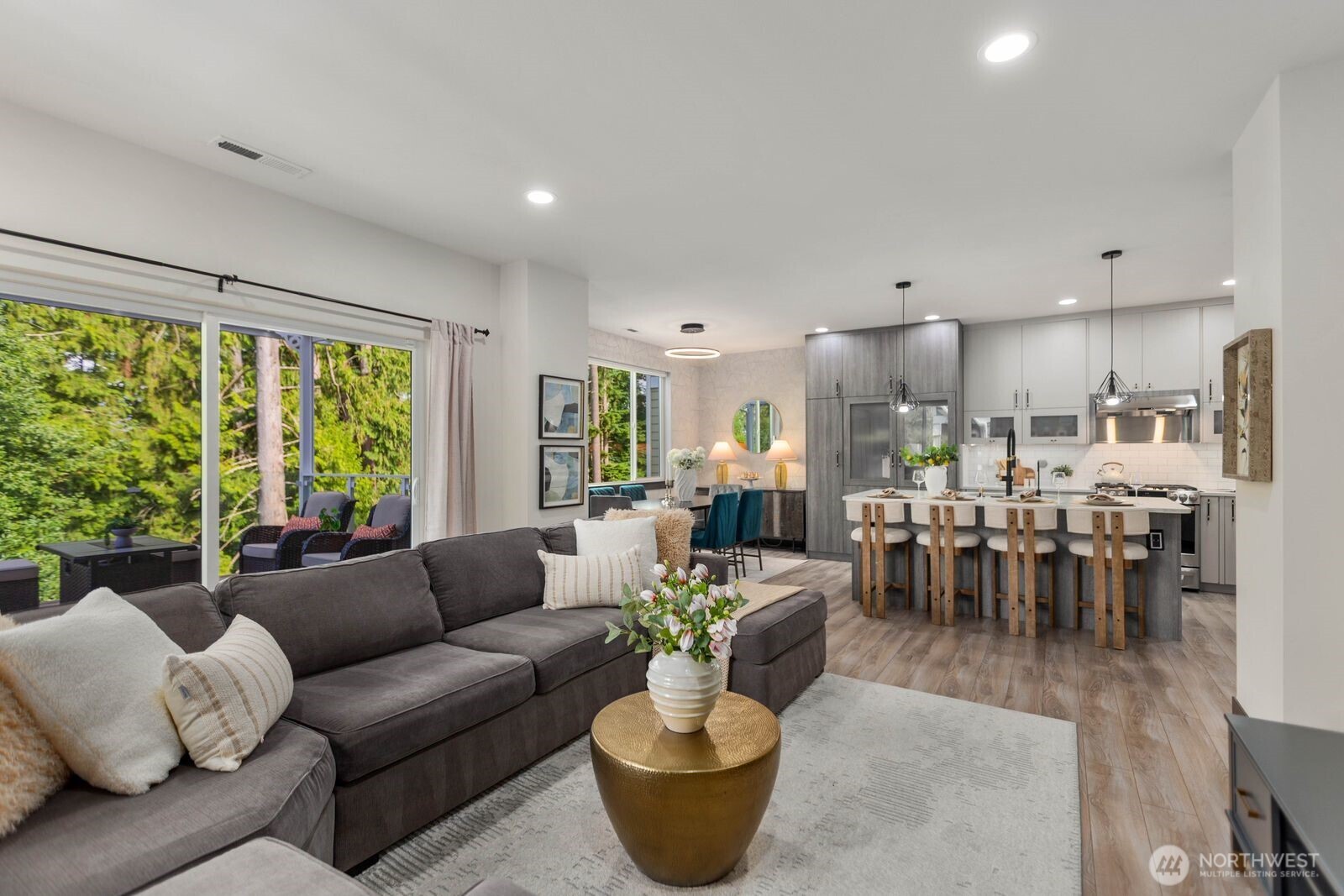 17805 3rd Avenue Property Photo 11