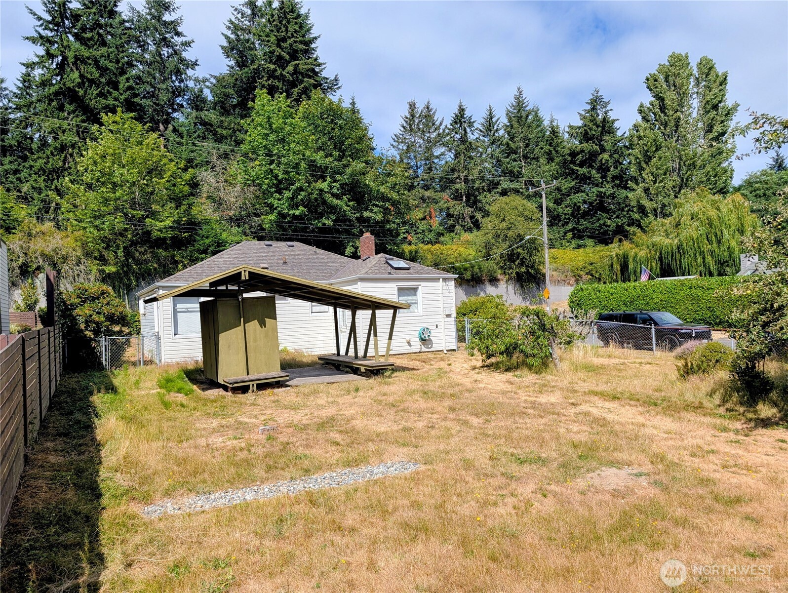3854 36th Avenue Property Photo 2