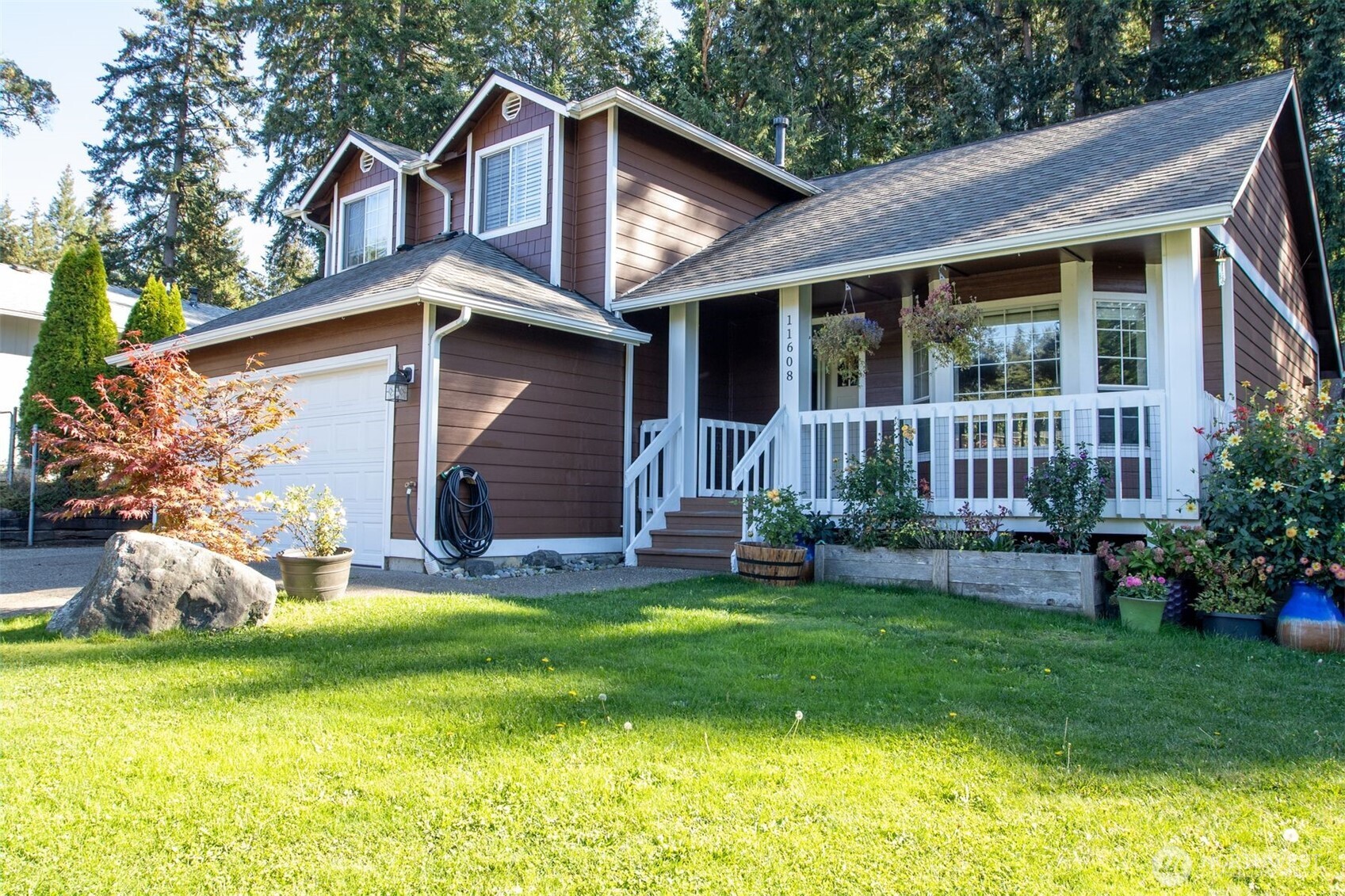 11608 41st Avenue Property Photo 1