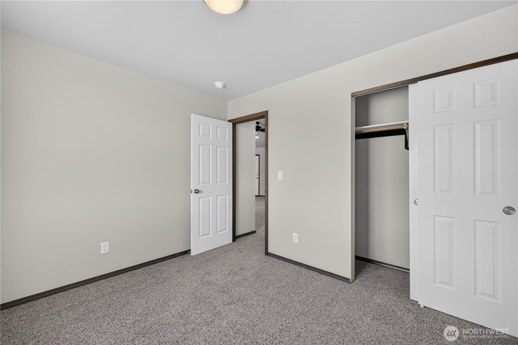 619 Kimberly Avenue Property Photo 3