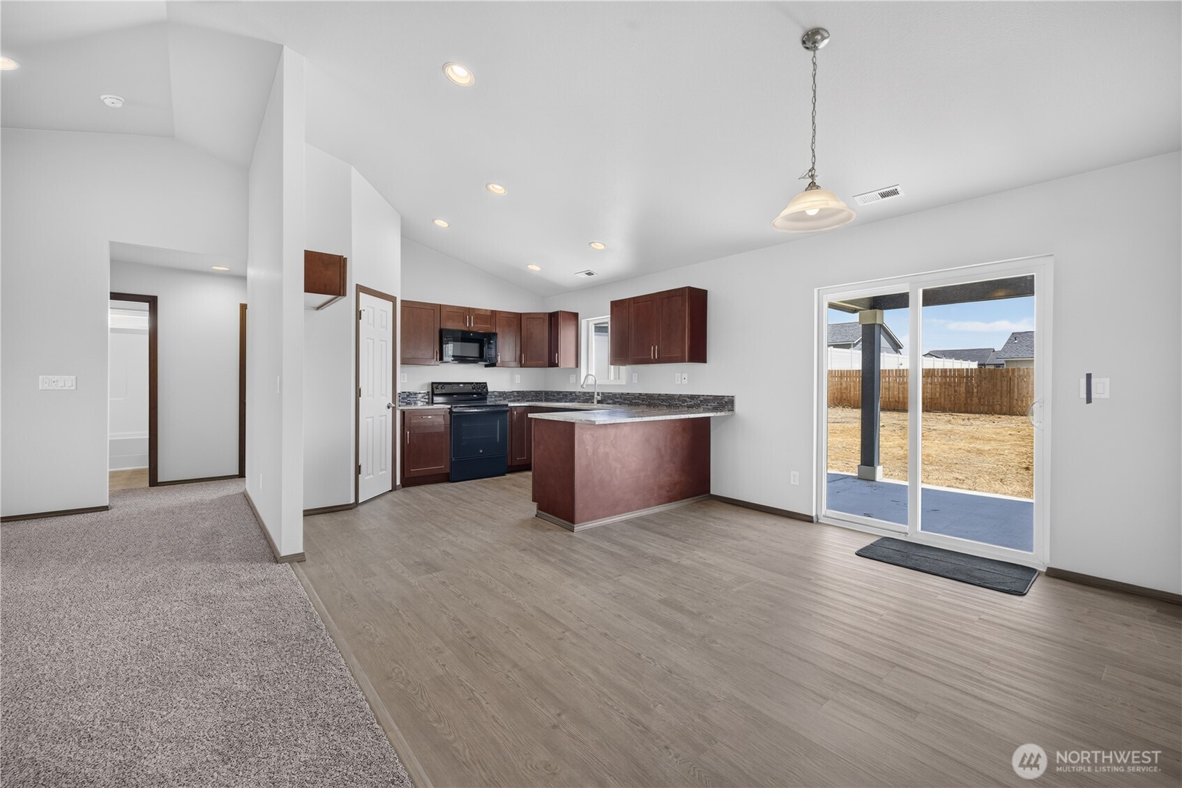 619 Kimberly Avenue Property Photo 17