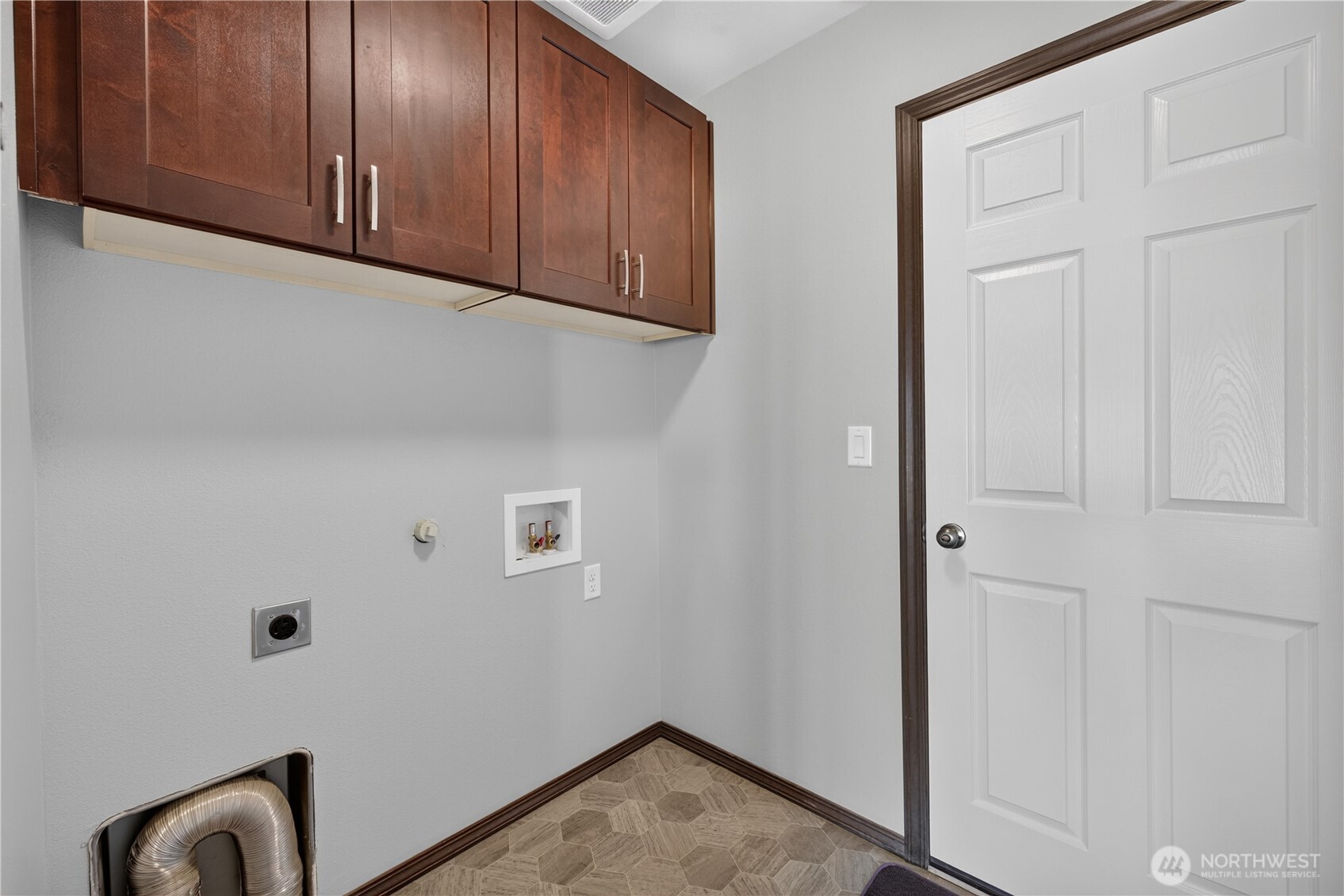619 Kimberly Avenue Property Photo 19