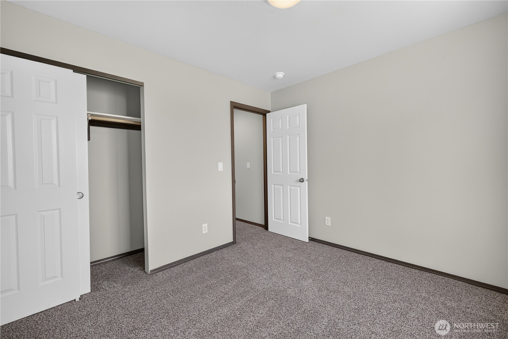 619 Kimberly Avenue Property Photo 25