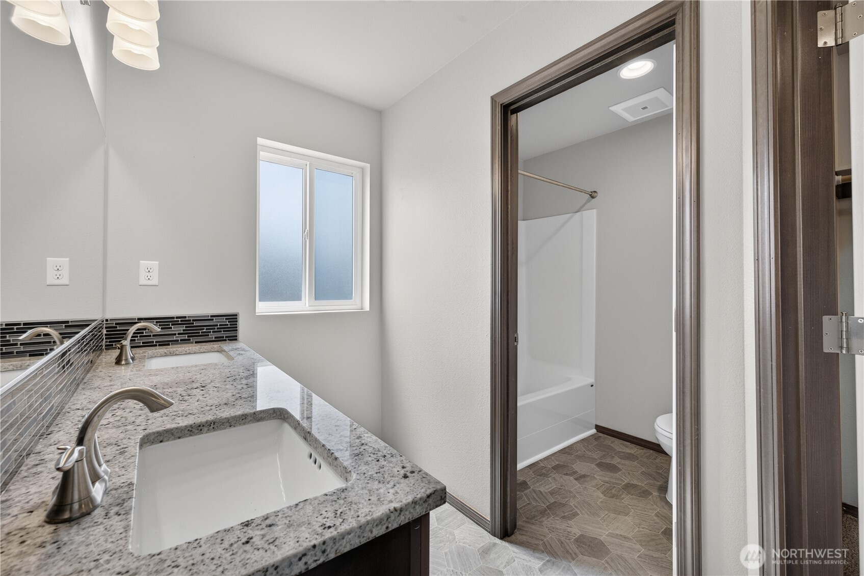 619 Kimberly Avenue Property Photo 33