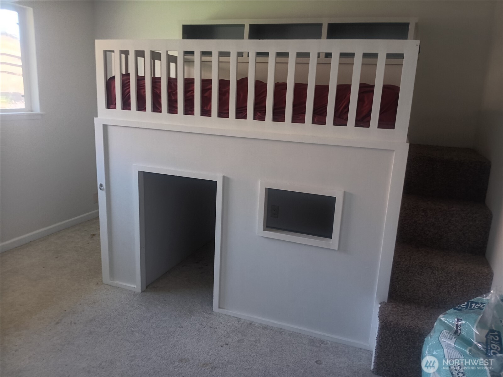 260 Adobe Way Property Photo 5