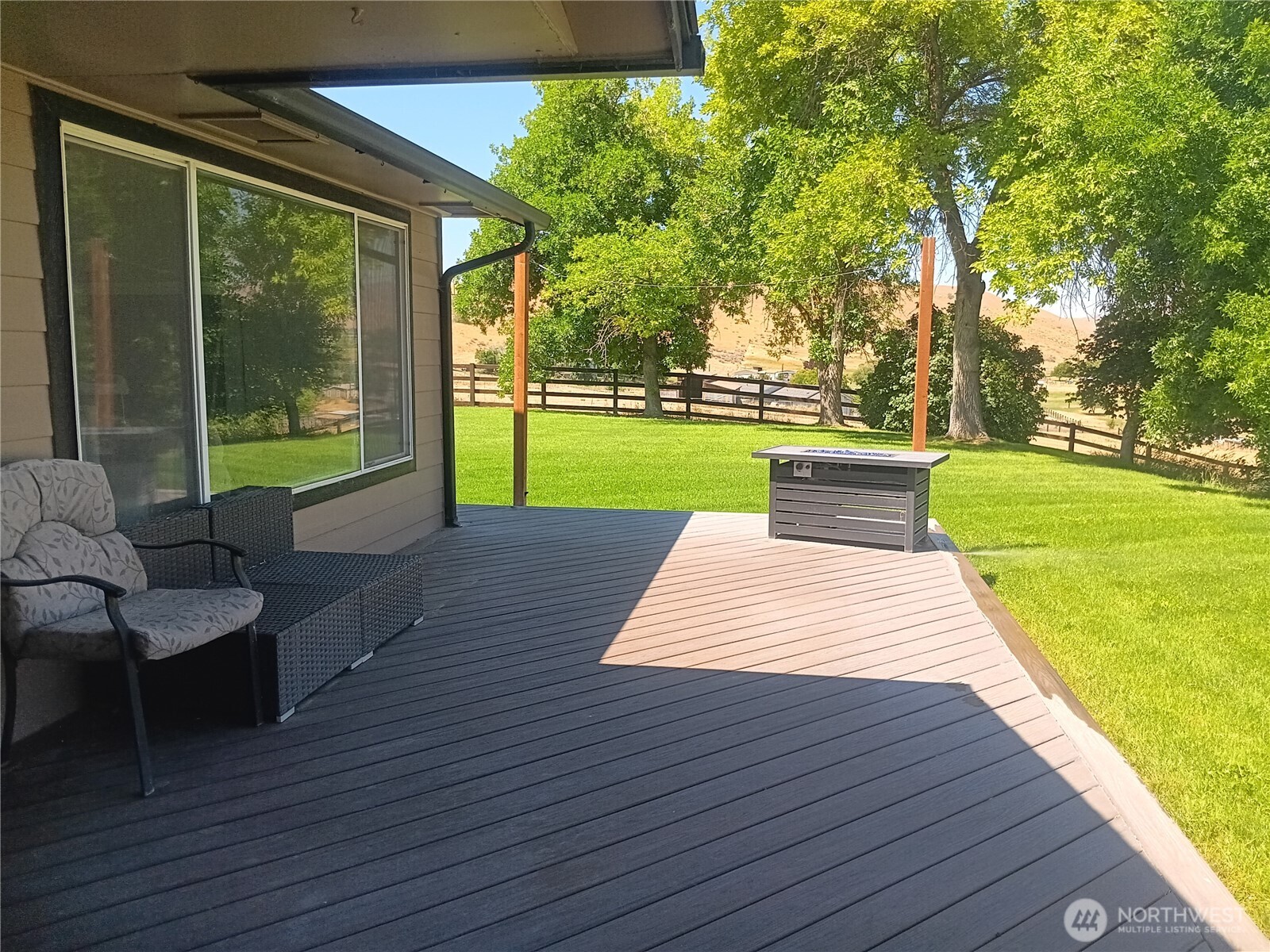 260 Adobe Way Property Photo 8