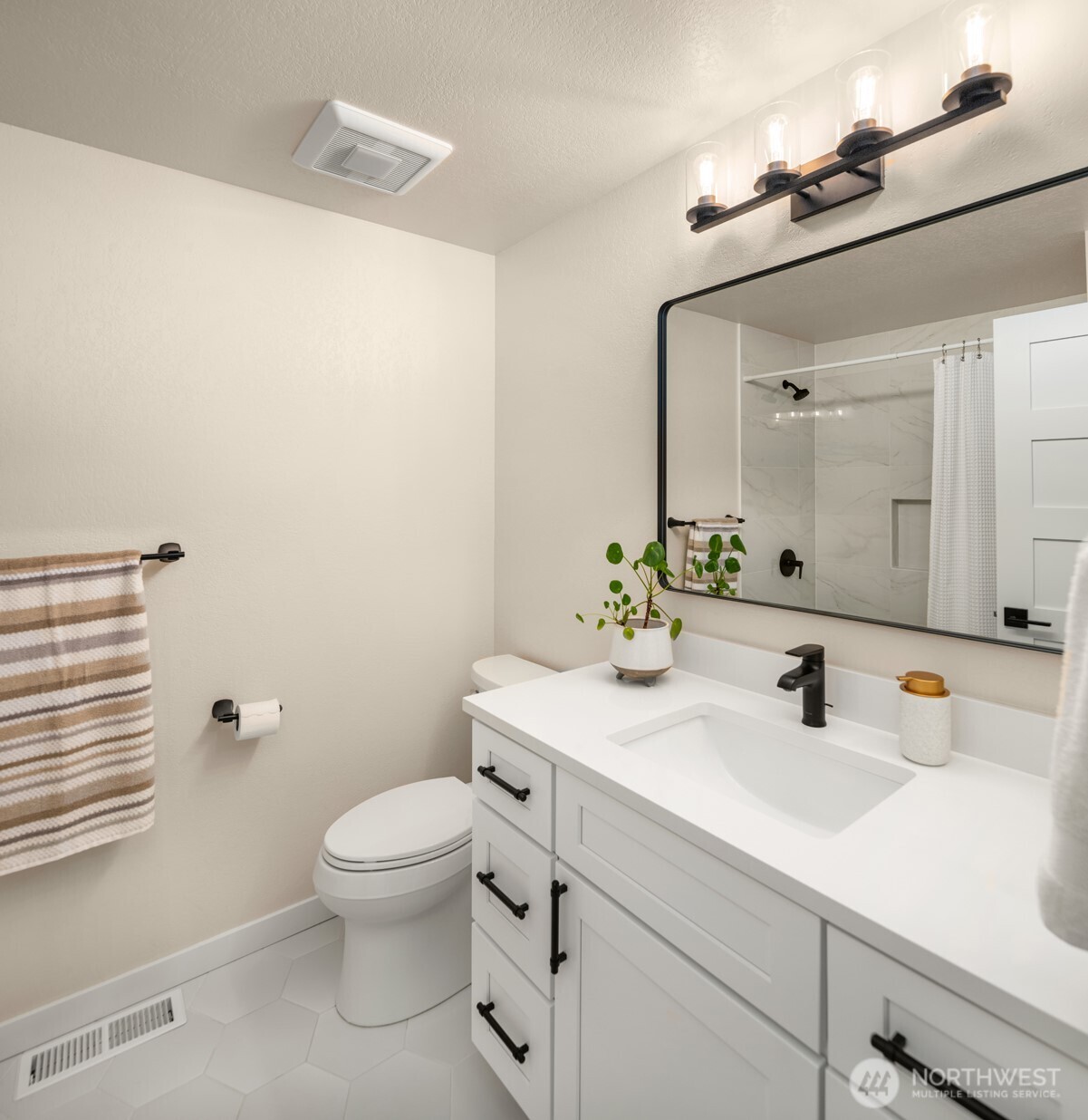 11138 127th Place Property Photo 23