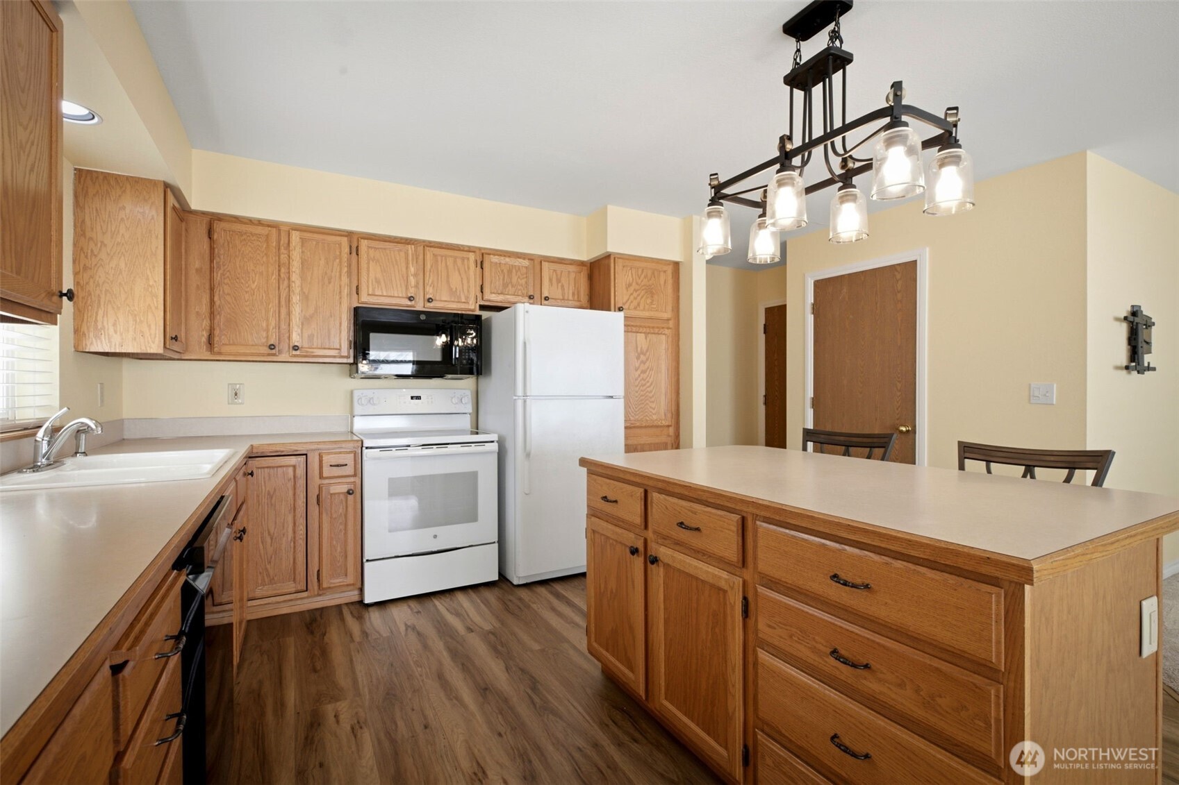 4935 Cherry Park Court Property Photo 9