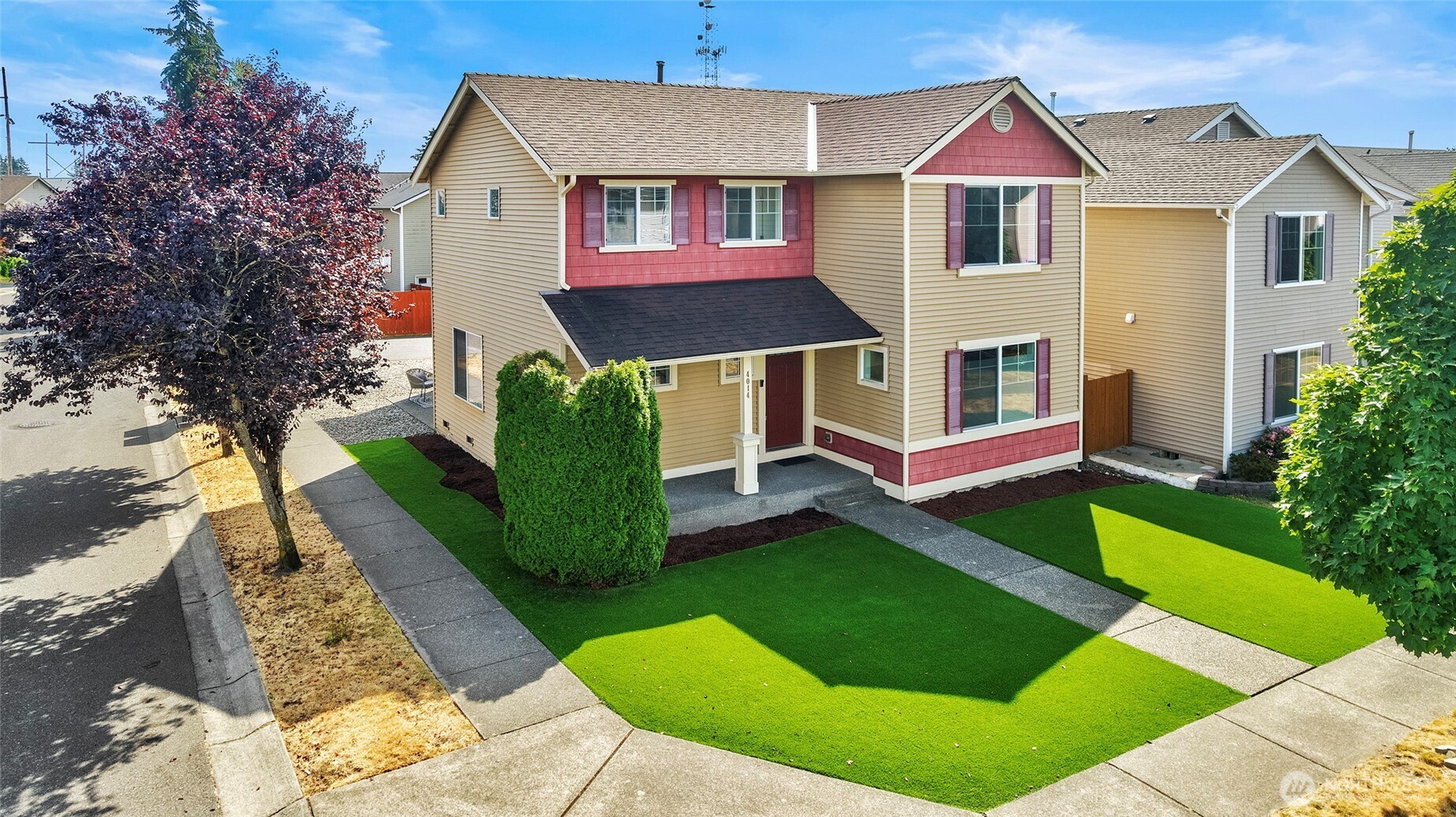 4014 153rd Place Property Photo 2