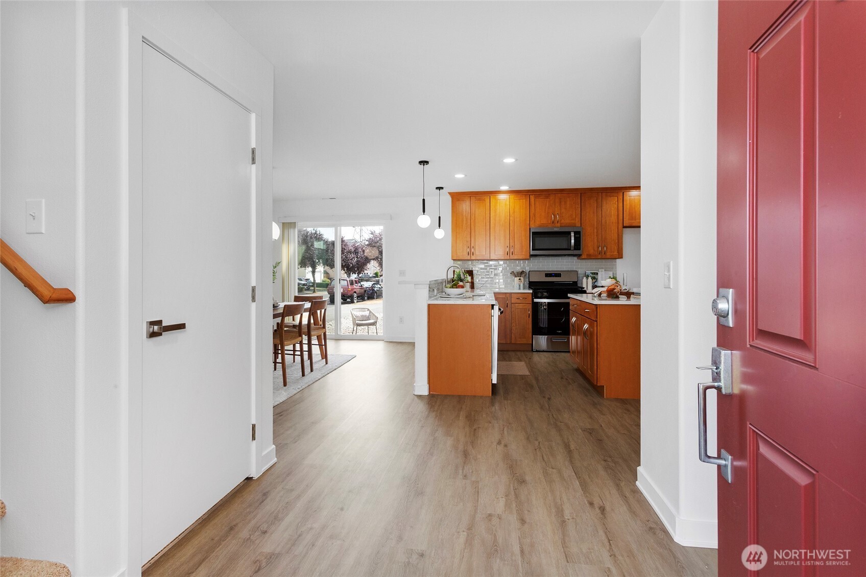 4014 153rd Place Property Photo 4