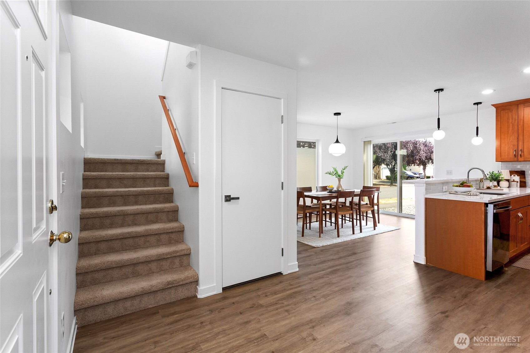 4014 153rd Place Property Photo 8