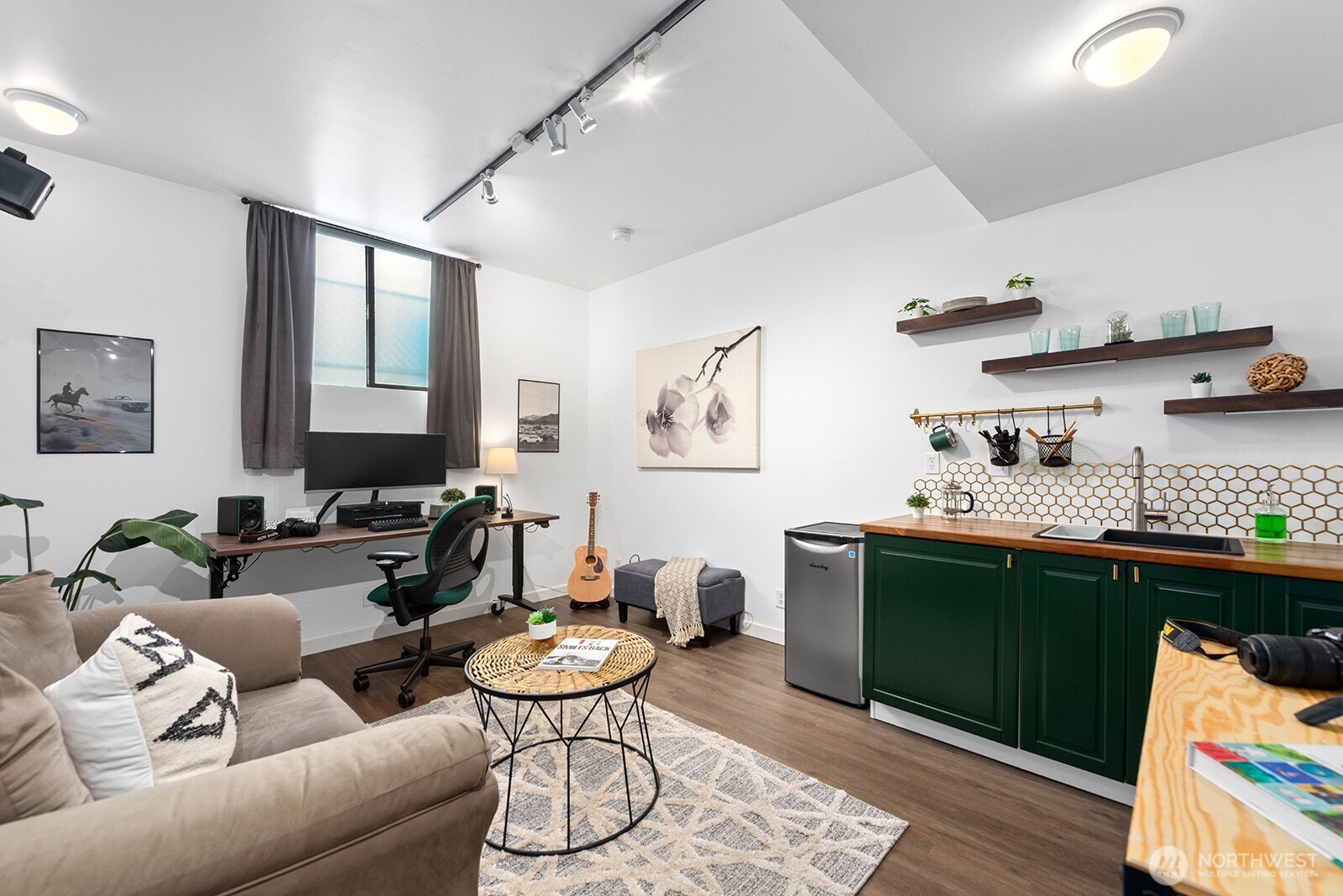 22 John Street C Property Photo 2