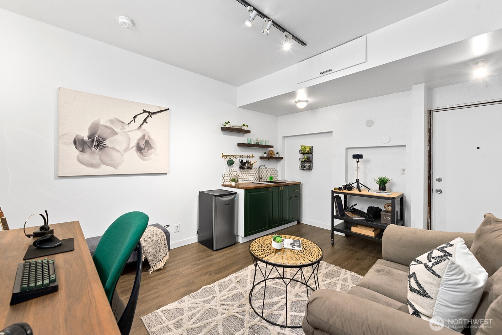 22 John Street C Property Photo 4