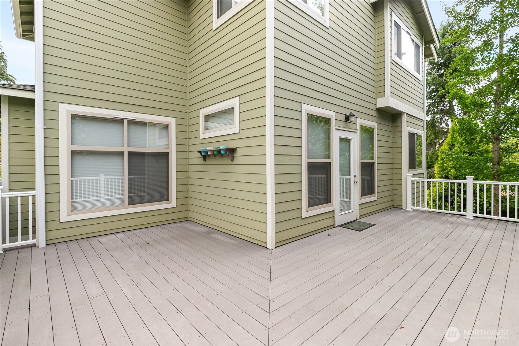 1584 Kingswood Court Property Photo 16