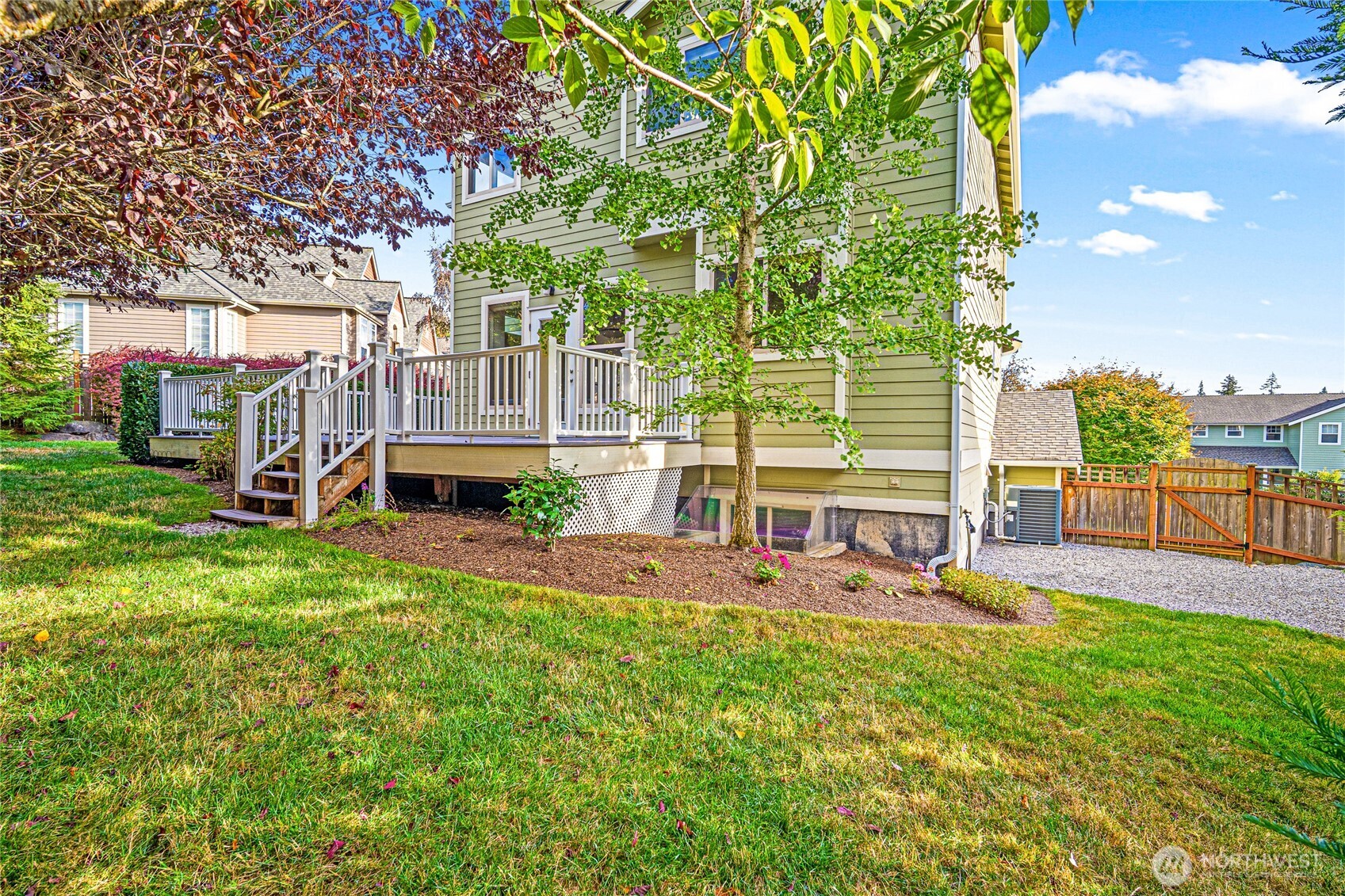 1584 Kingswood Court Property Photo 17