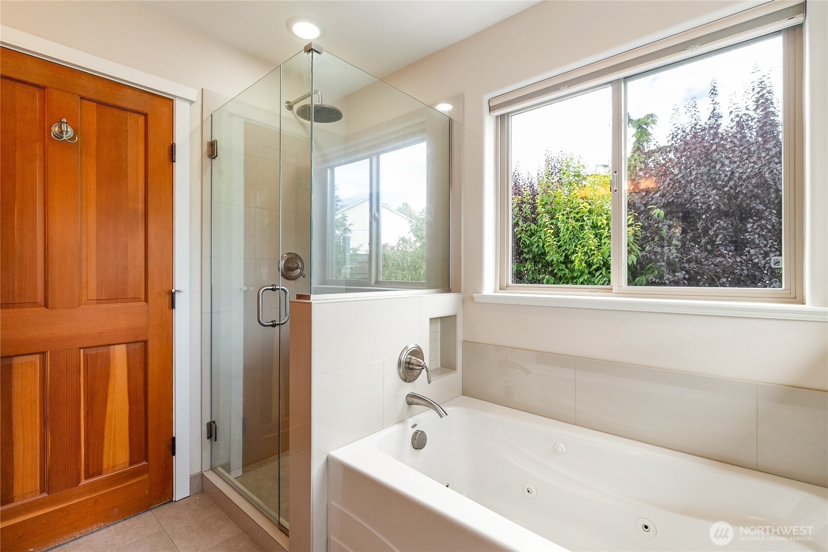 1584 Kingswood Court Property Photo 26