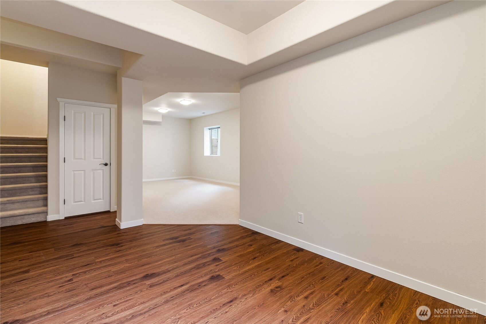 1584 Kingswood Court Property Photo 31