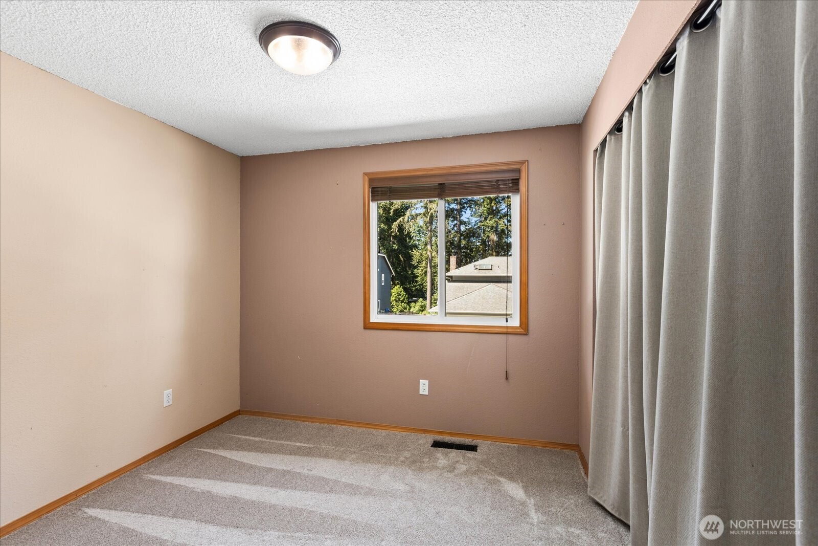 30718 5th Place Property Photo 15