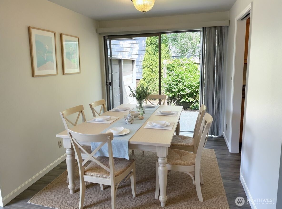 5208 Sand Point Way Property Photo 3