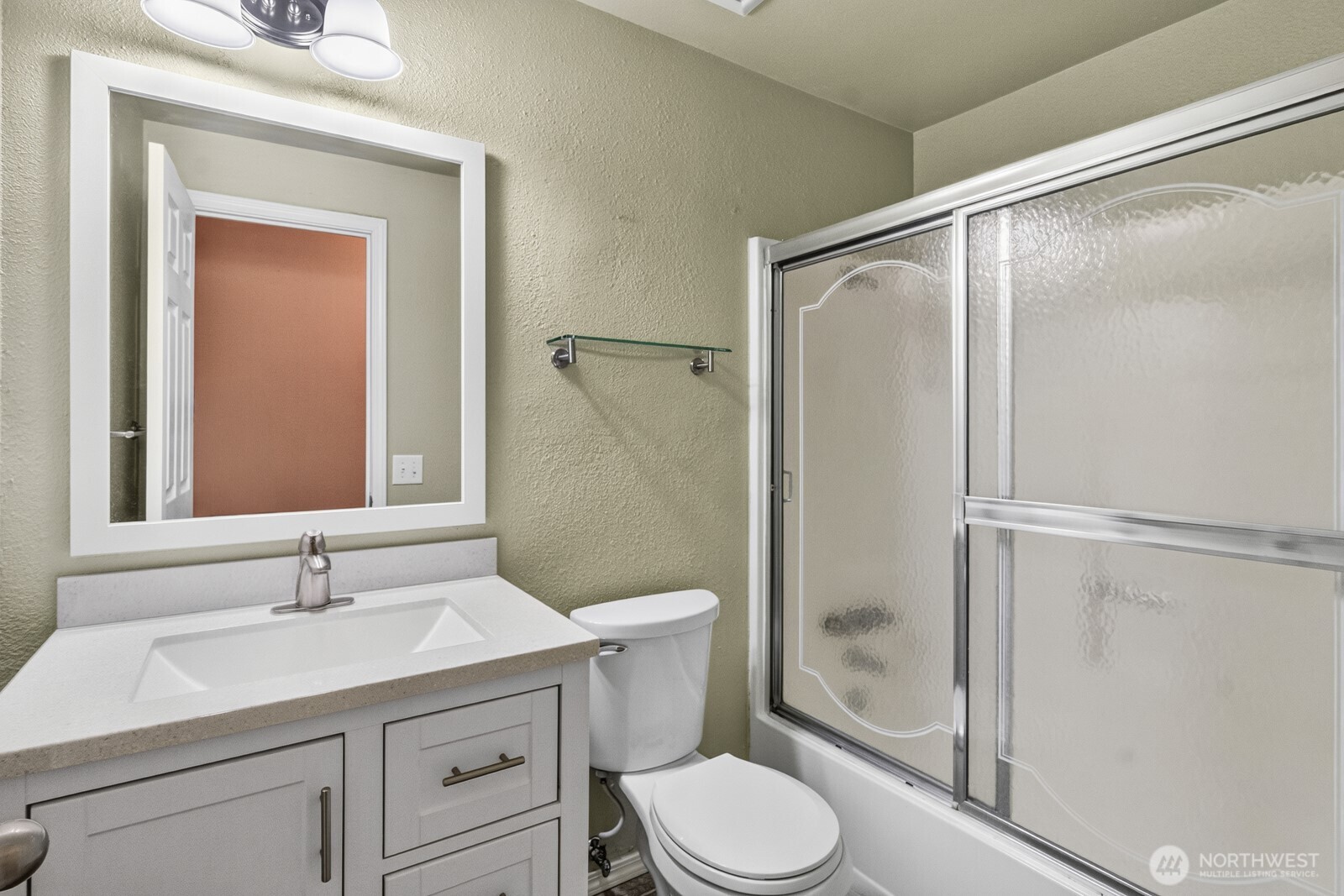 591 E Country Club Drive Property Photo 17
