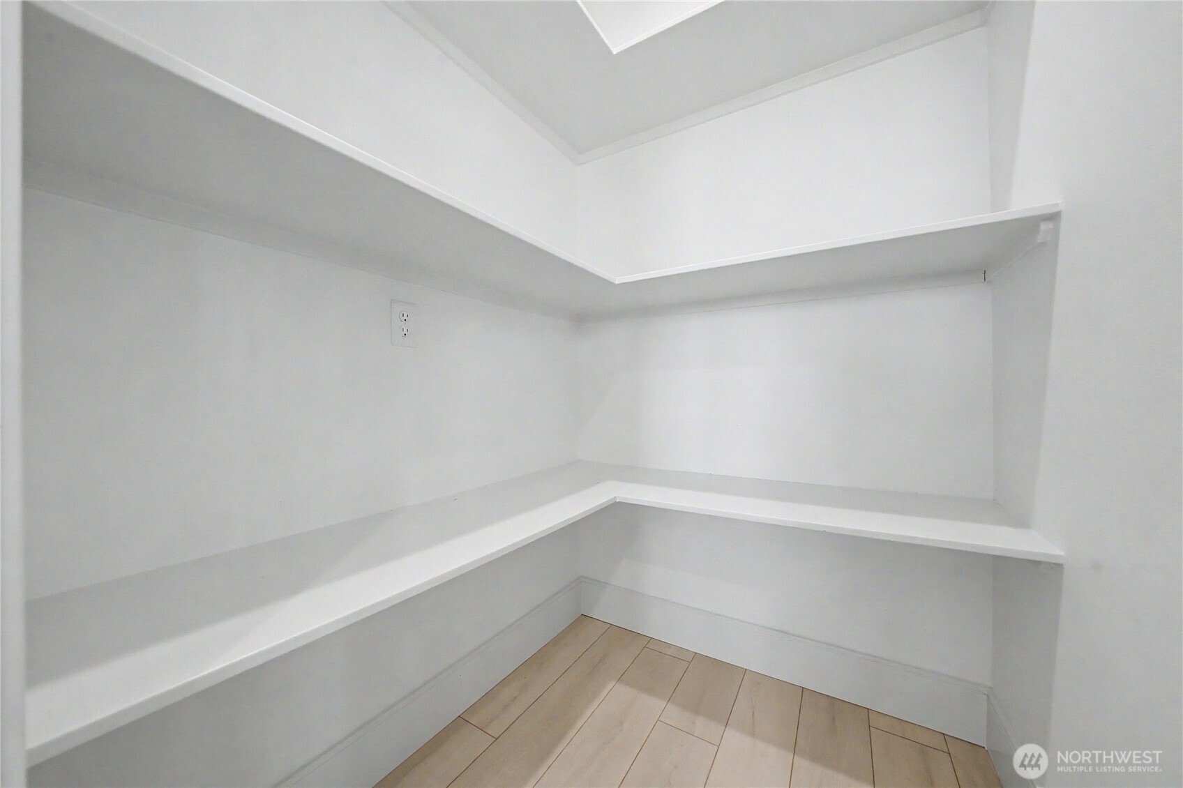 4103 Ne Quinn Drive Property Photo 14