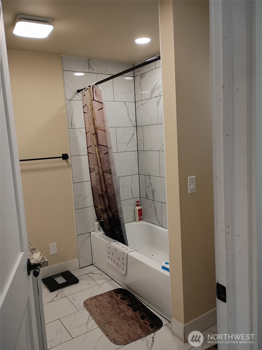 716 Railroad Avenue Property Photo 11