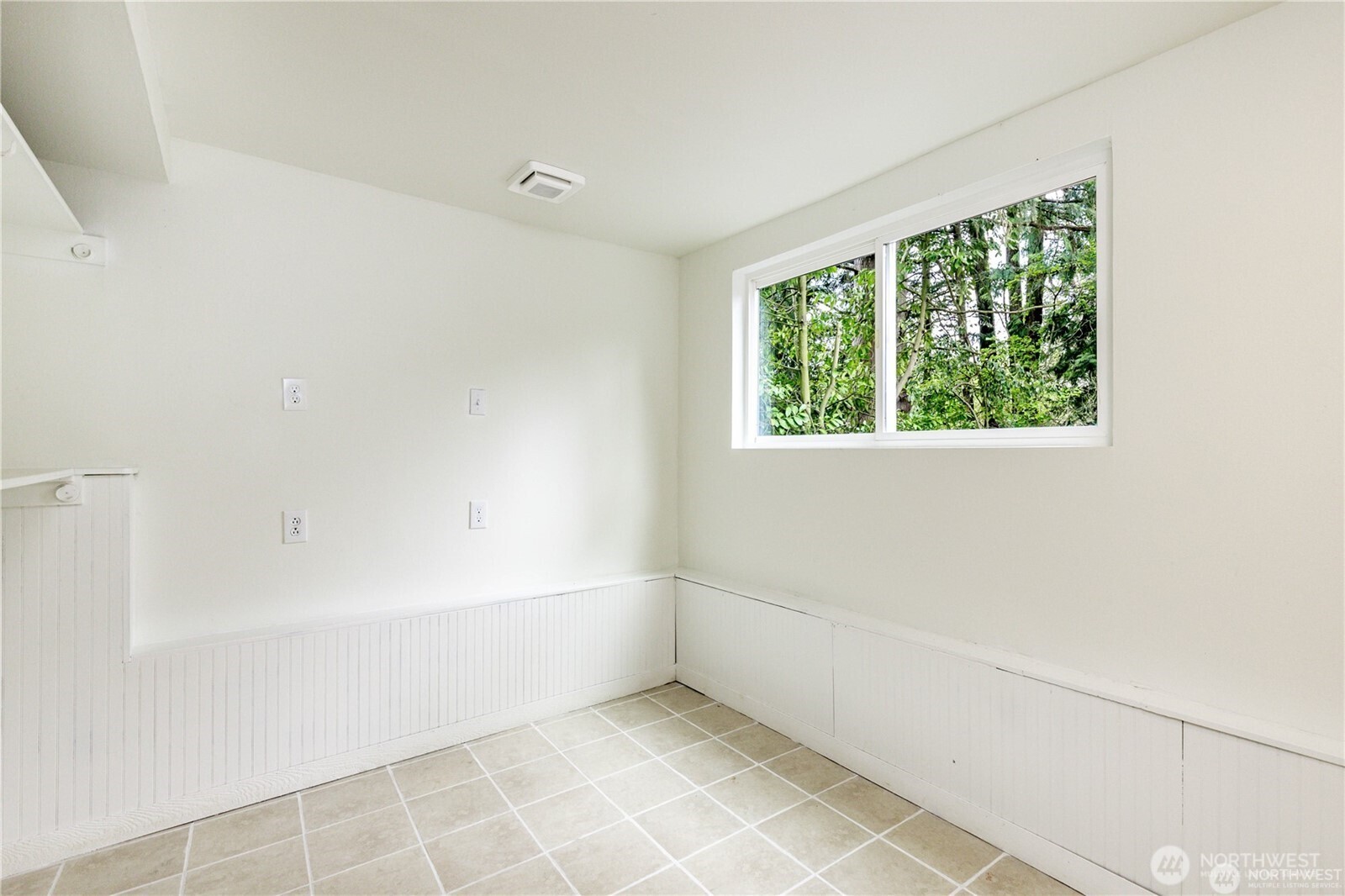 9439 11th Avenue Property Photo 17