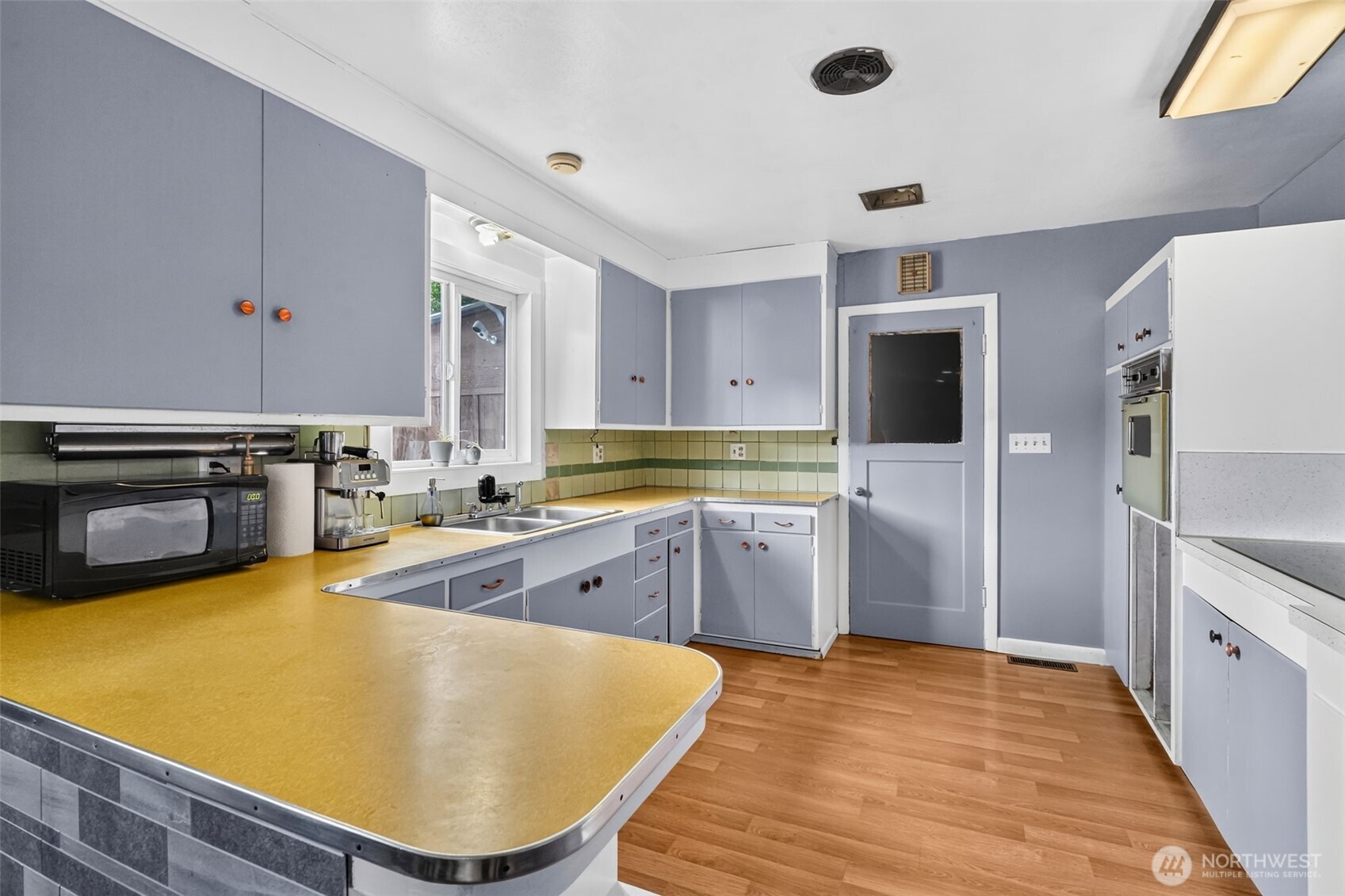 211 Nw Kerron Avenue Property Photo 14