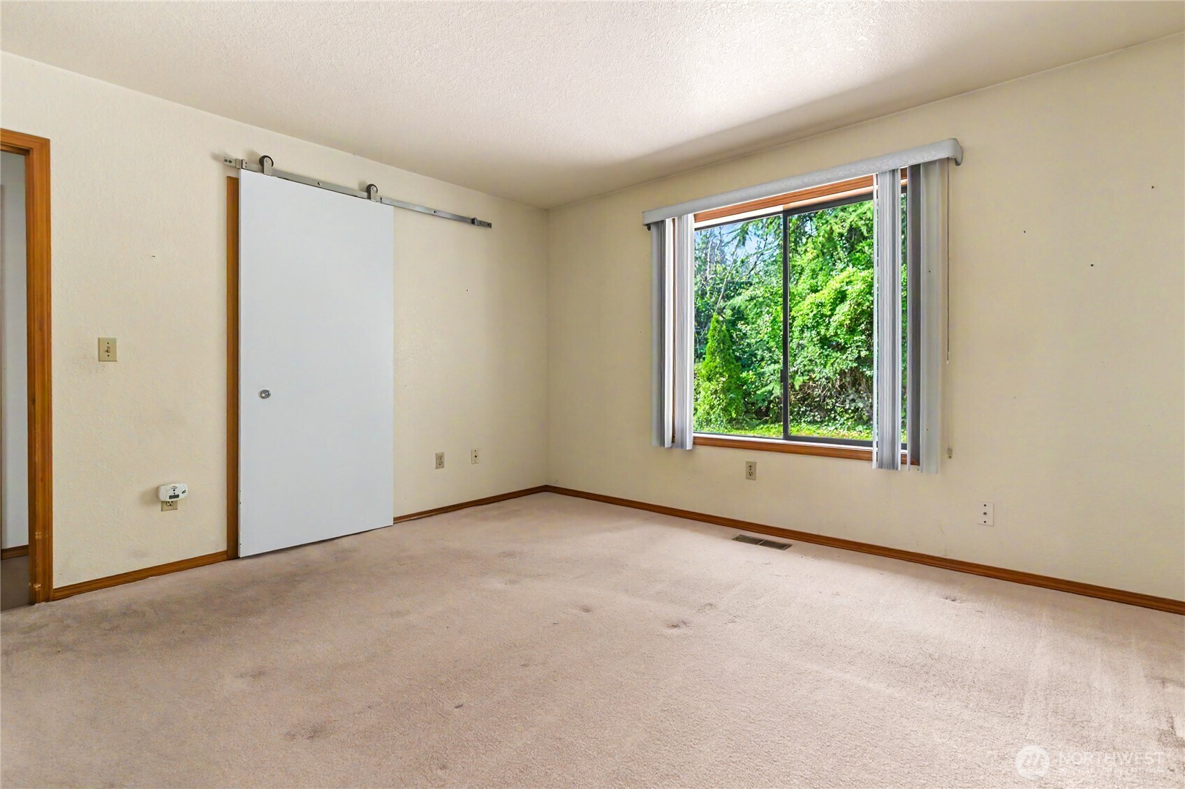 3922 14th Court Property Photo 13