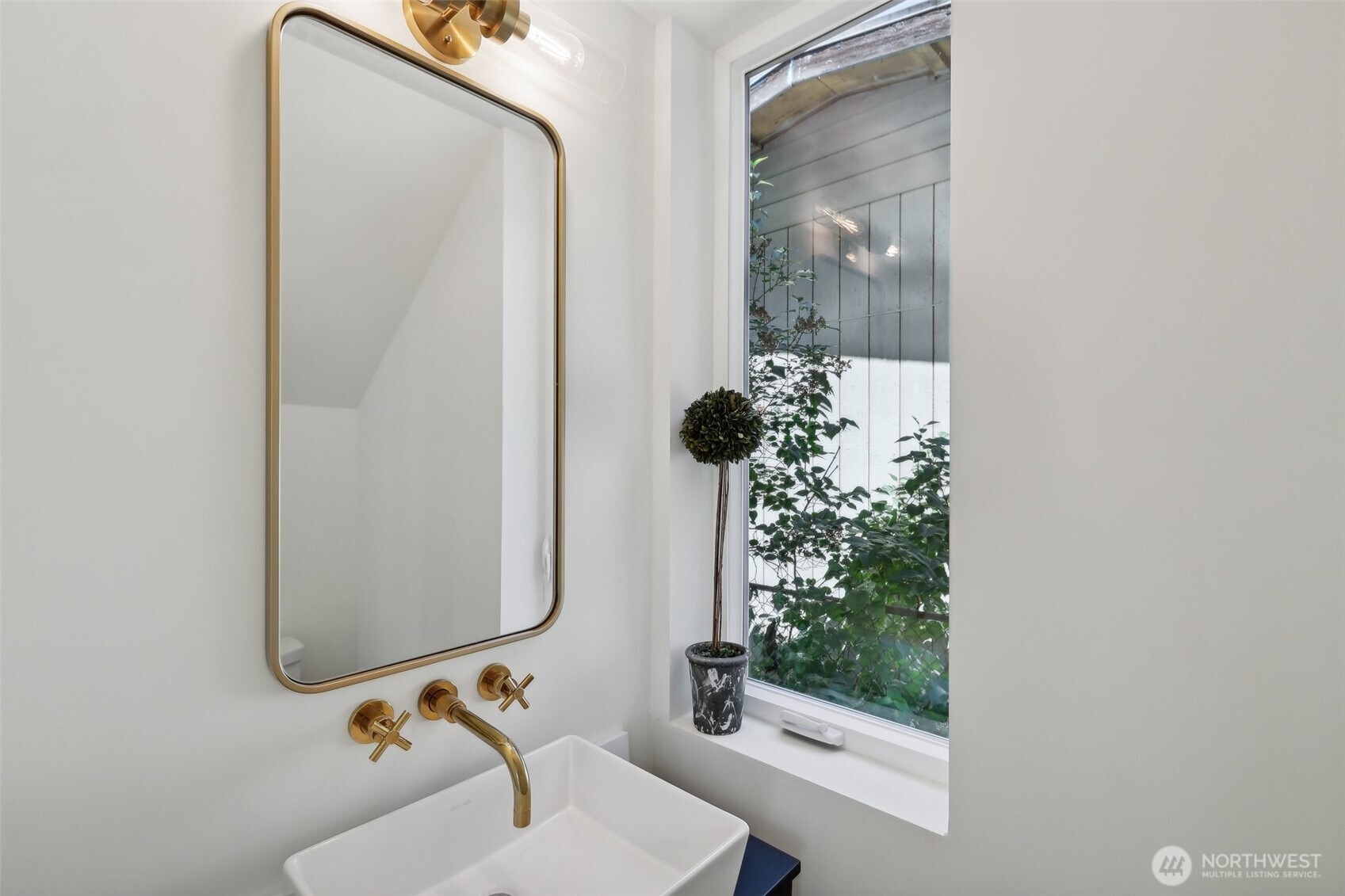 404 N 127th Street B Property Photo 17
