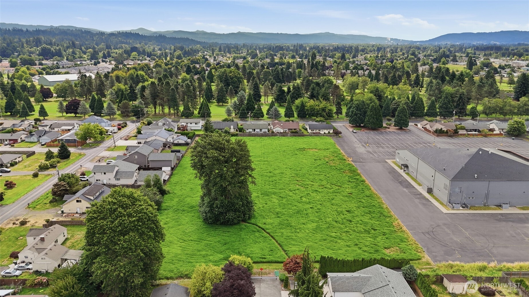 0 Sires Crossing Property Photo 10