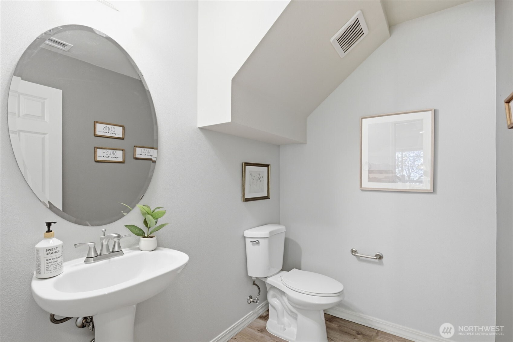 36706 Se Gravenstein Court Property Photo 17