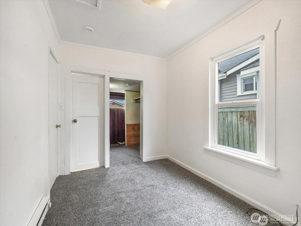 1929 11th Street Property Photo 24