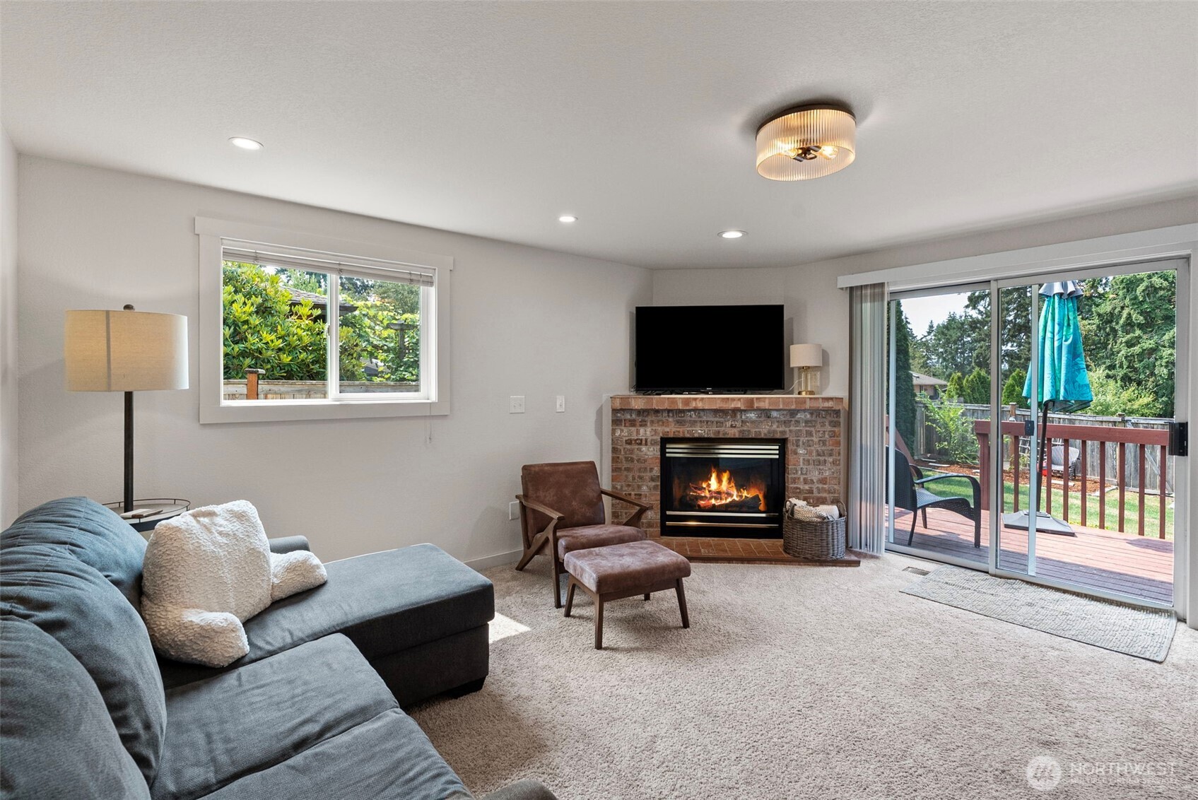 1250 Roe Street Property Photo 14