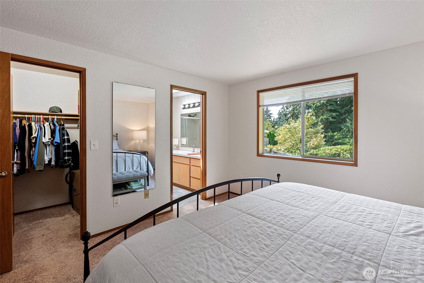 1250 Roe Street Property Photo 22