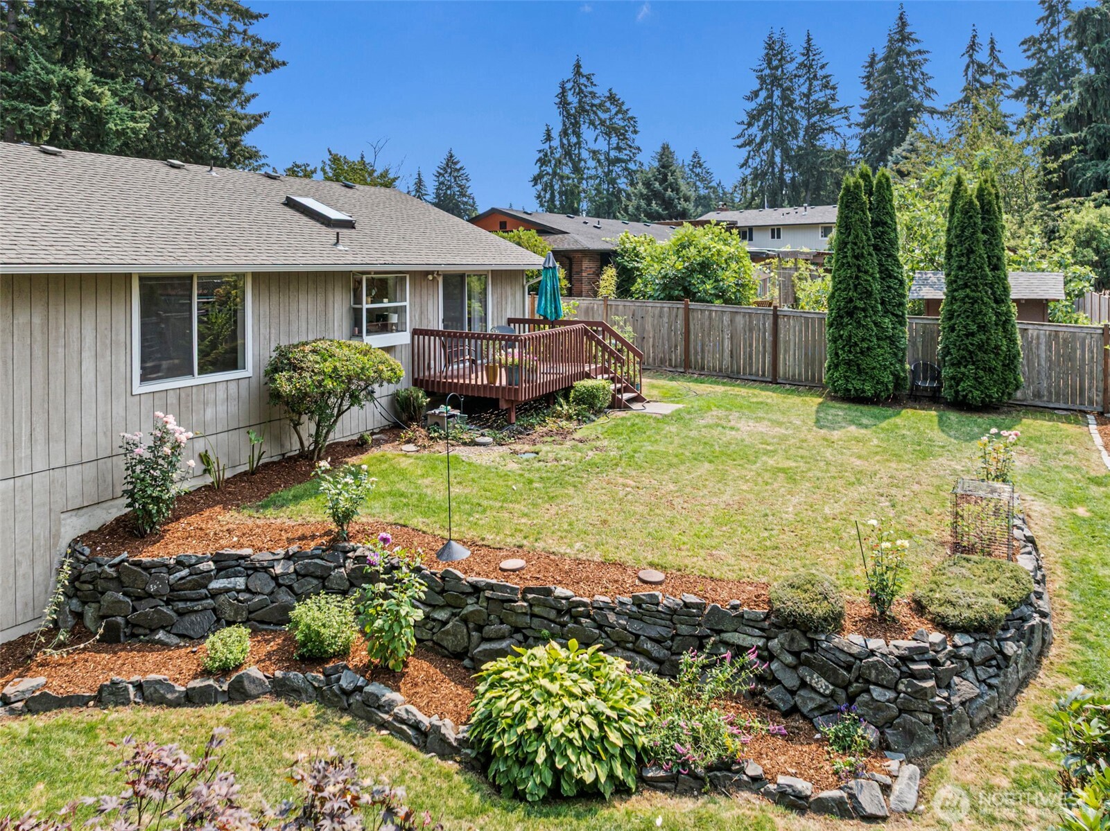 1250 Roe Street Property Photo 25